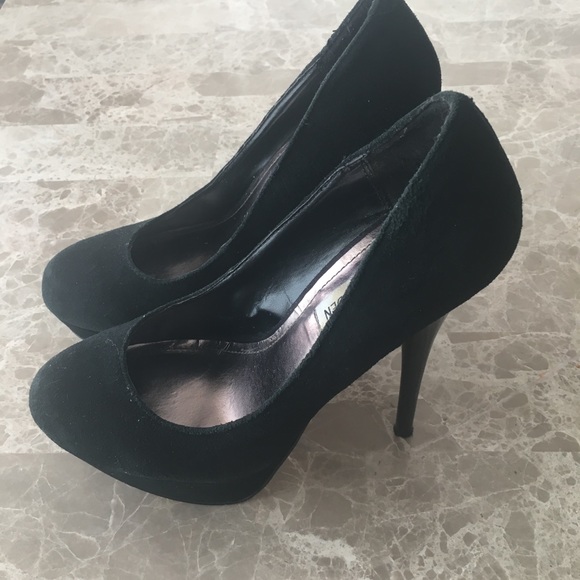 Steve Madden Black Suede Platforms - Picture 5 of 7